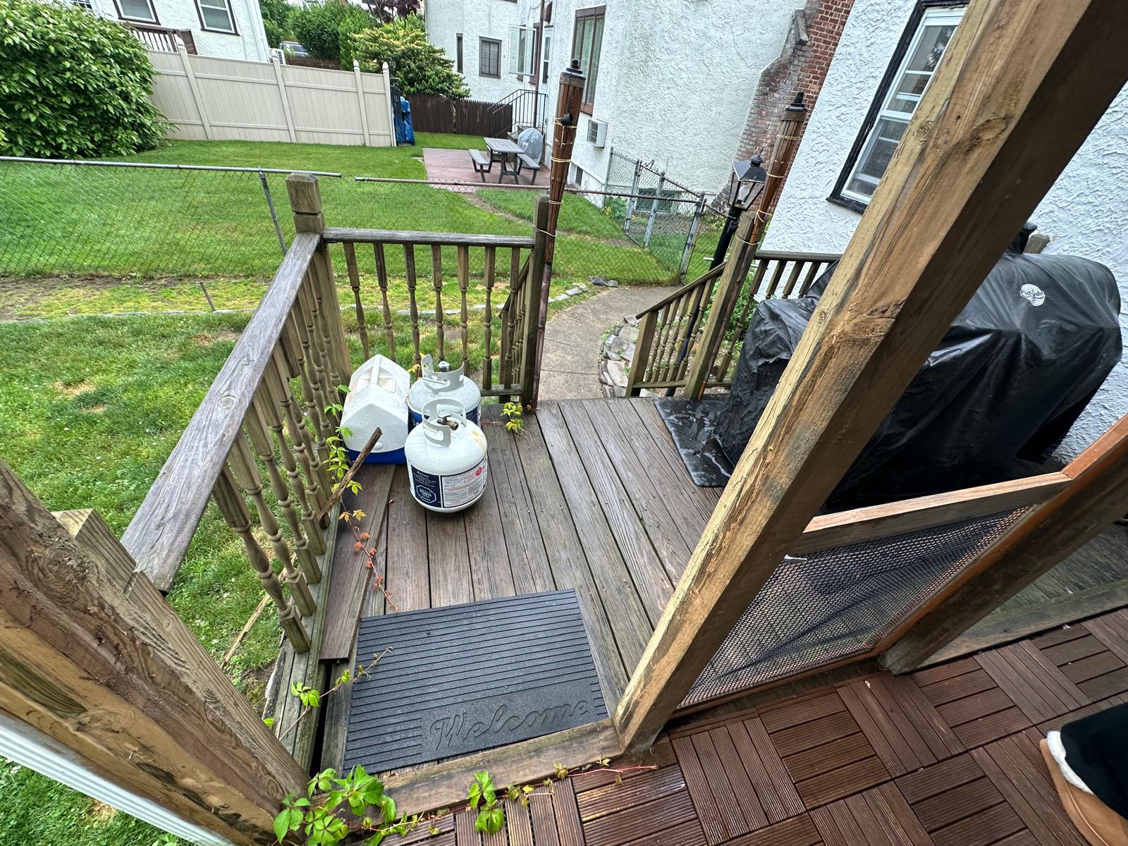 Screened In Porch - Image 1